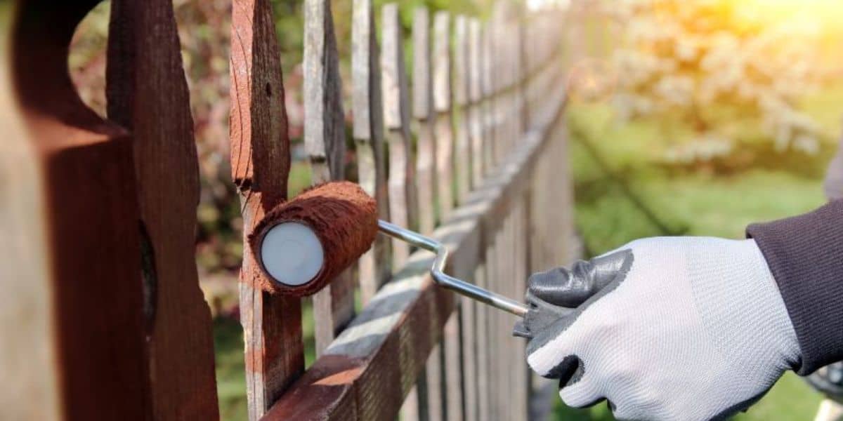 residential fence painting in las cruces